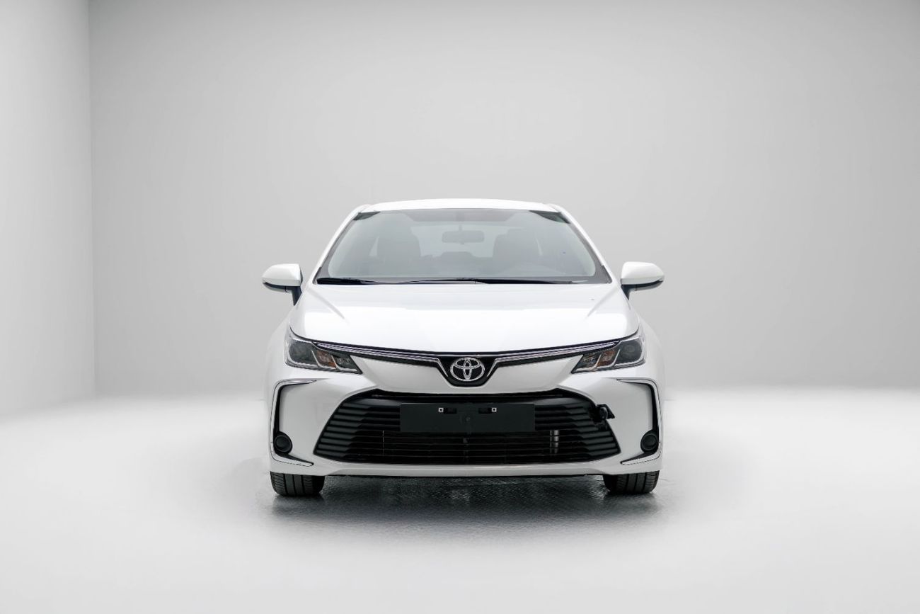 تويوتا كورولا XLI 2.0L - Platinum White Pearl Inside Fromage (Fabric) | Export Only