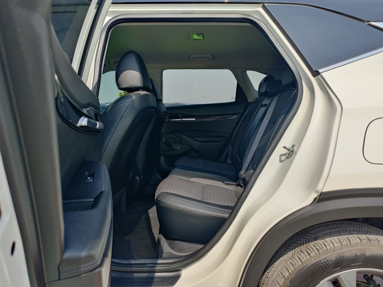 Kia Seltos S DUAL TONE /  1 YEAR WARANTY */ REGISTERATION / INSURANCE FREE (LOT # 75301)