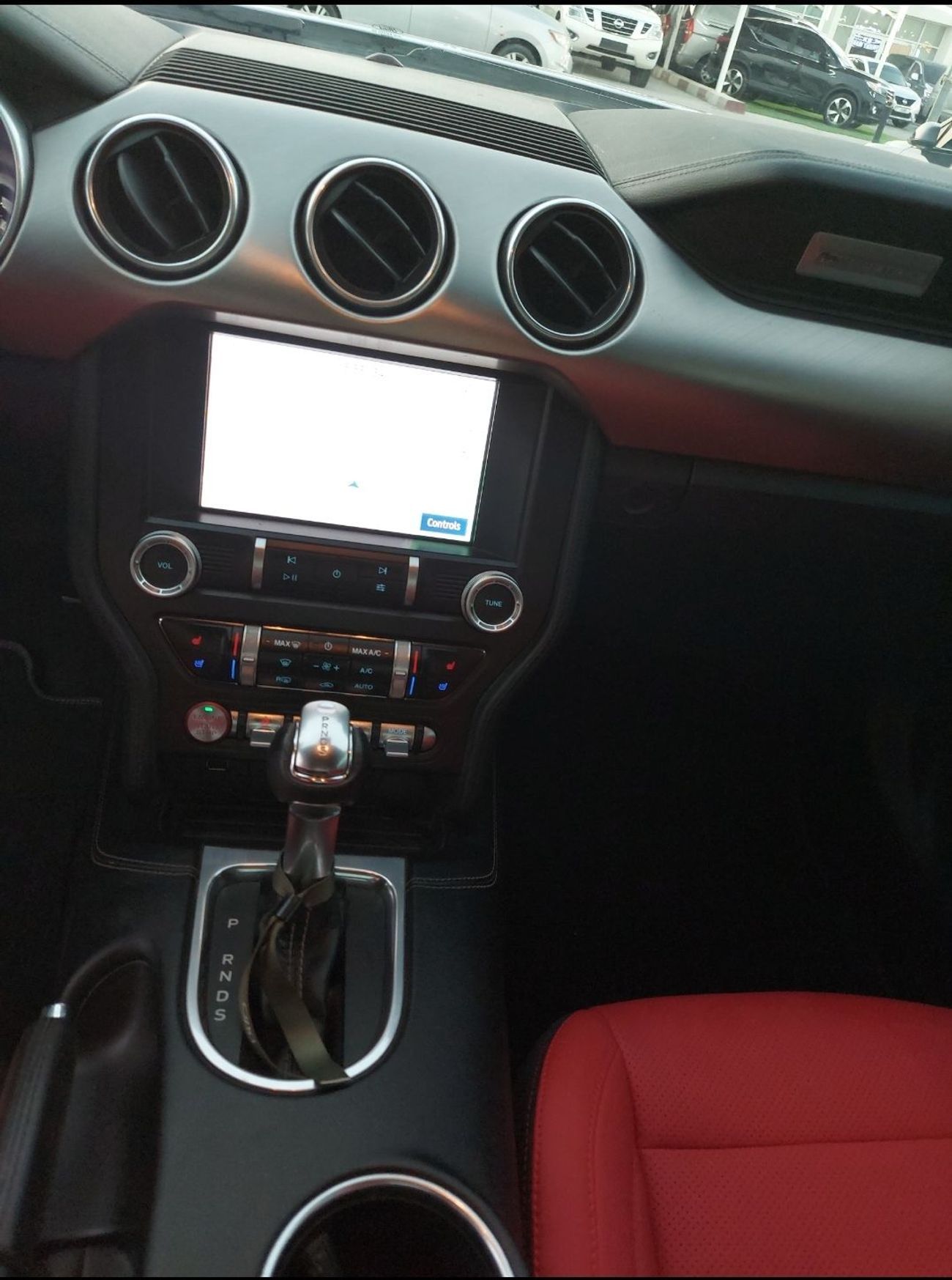 Ford Mustang GT Premium 5.0L V8