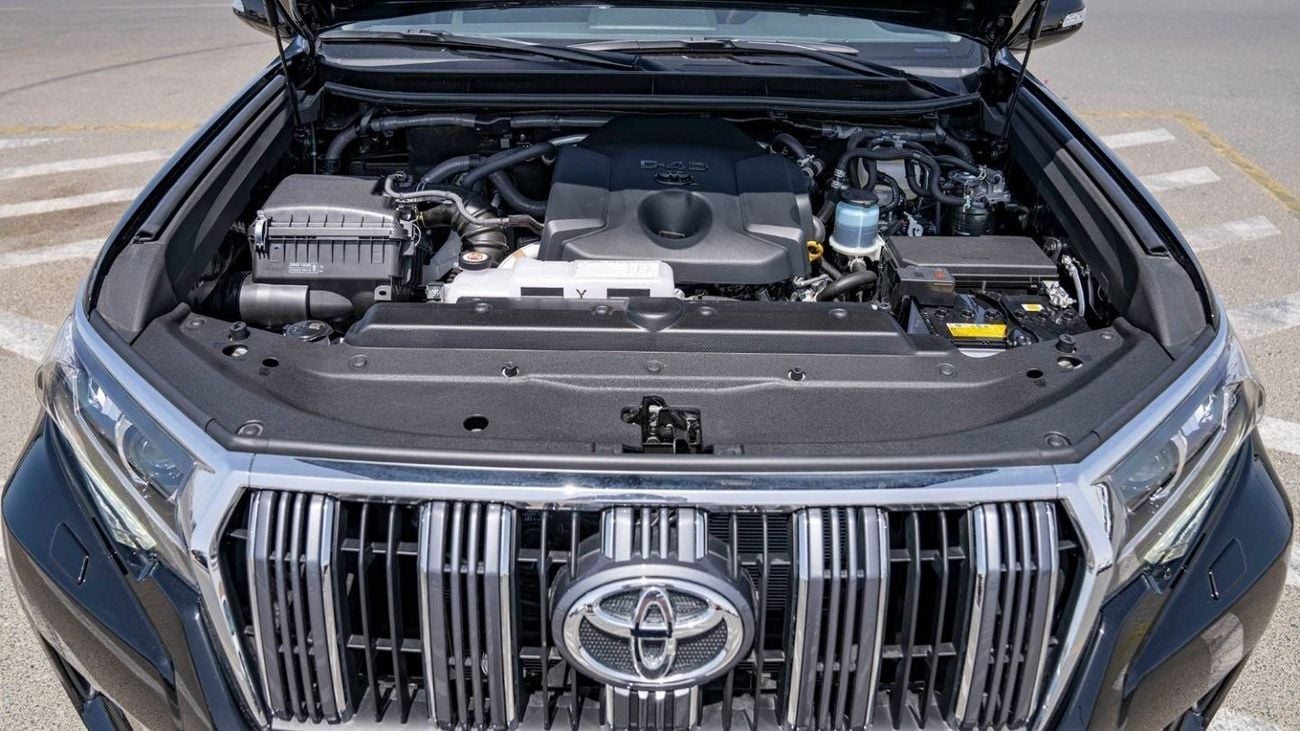 تويوتا برادو TOYOTA PRADO VX 2.8D AT TIRE BACK MY2023