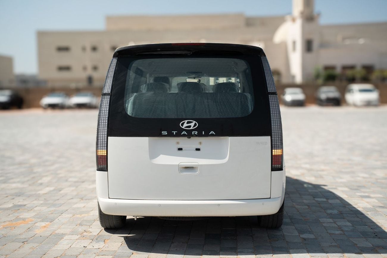 هيونداي ستاريا PRESTIGE 2.2 DIESEL | 11 SEATER | 8AT | GCC SPECIFICATIONS | FULL OPTIONS