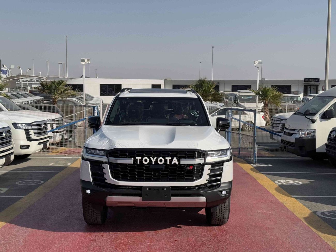 Toyota Land Cruiser 2025 TOYOTA LAND CRUISER GR-S 3.3L DIESEL GCC BRAND NEW 0KM