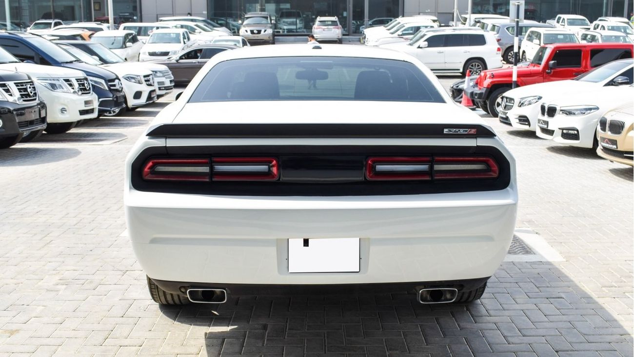 Used Dodge Challenger With SRT8 body kit 2013 for sale in Abu Dhabi 455525