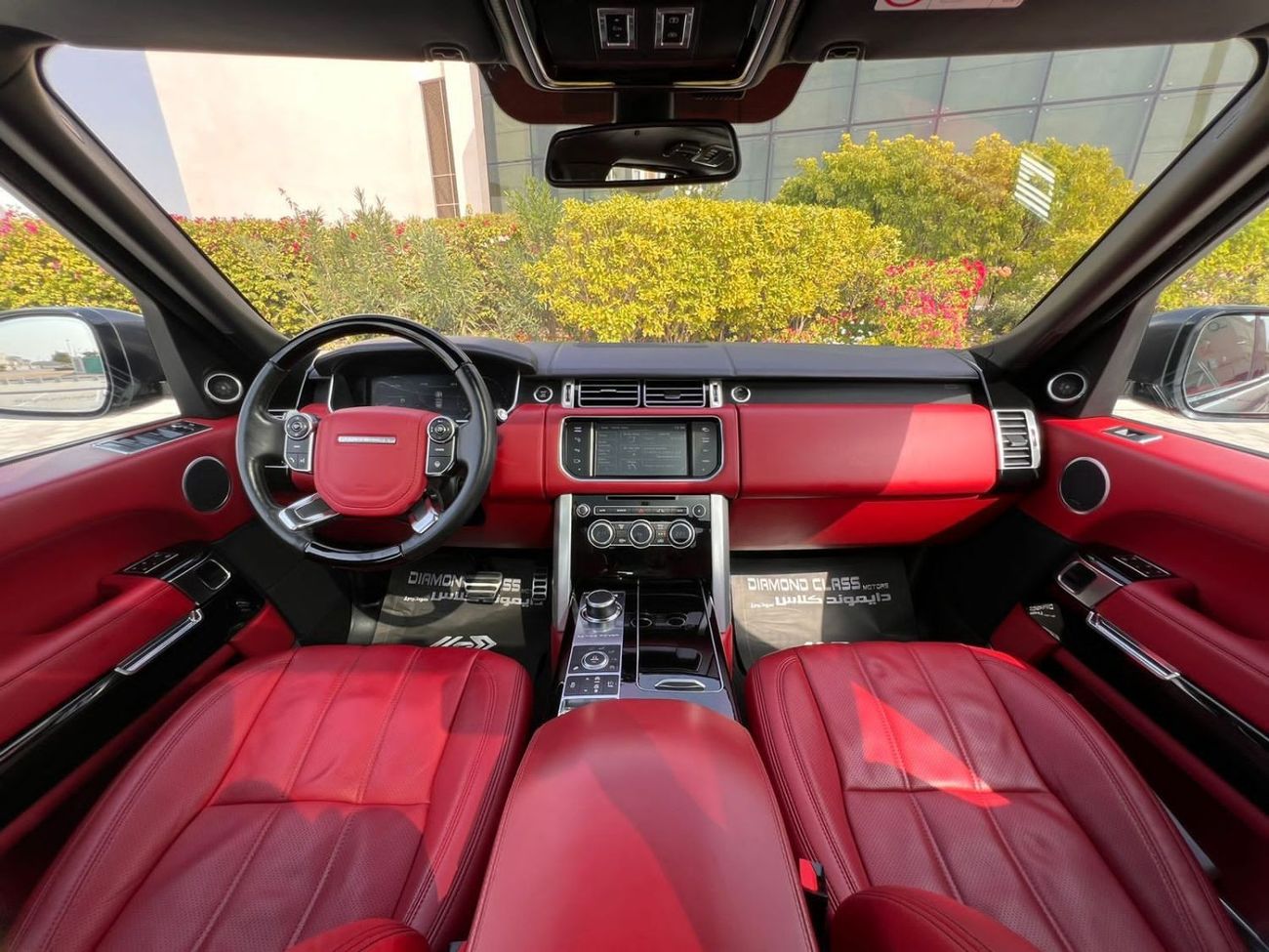 Land Rover Range Rover Range Rover Vogue Autobiography 5.0 L V8 Panoramic  Full option  GCC 2014 96,000 km  Full Service Hi