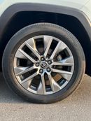 Toyota RAV4 XLE premium 2.5L Full option