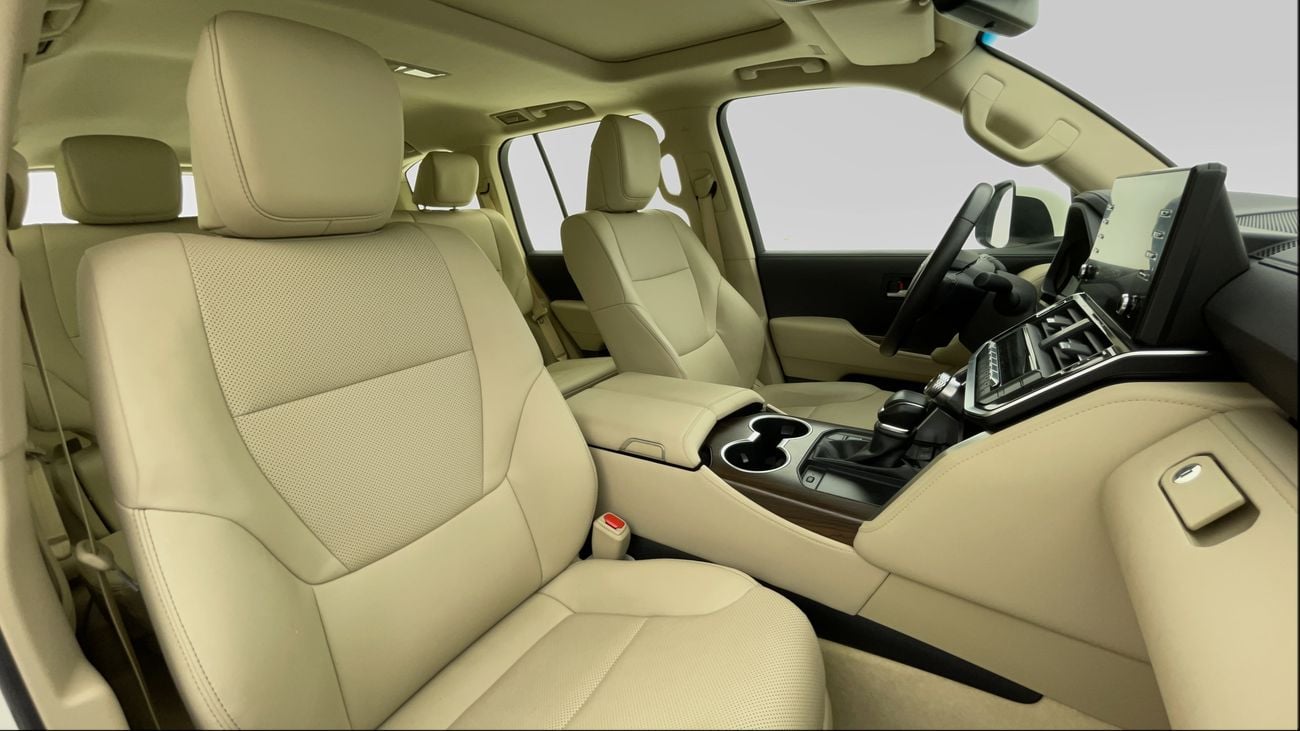 تويوتا لاند كروزر GXR 4 | بدون دفعة مقدمة | اختبار القيادة في المنزل