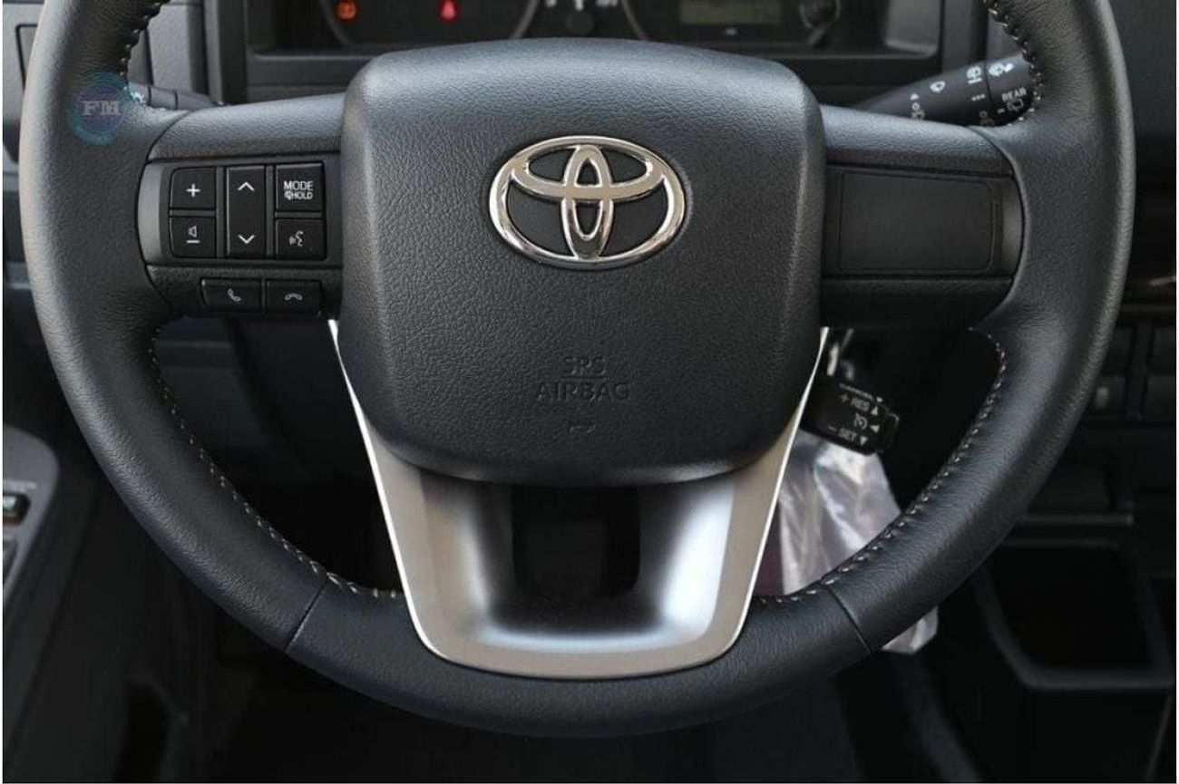 تويوتا لاند كروزر 70 76 4.0L Petrol Manual