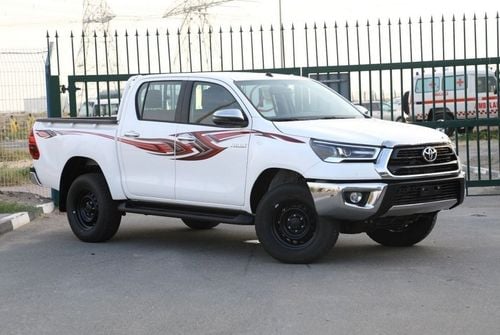 تويوتا هيلوكس Get 2023 Toyota Hilux 4x4 DC 2.8 SR5 - White inside Maroon