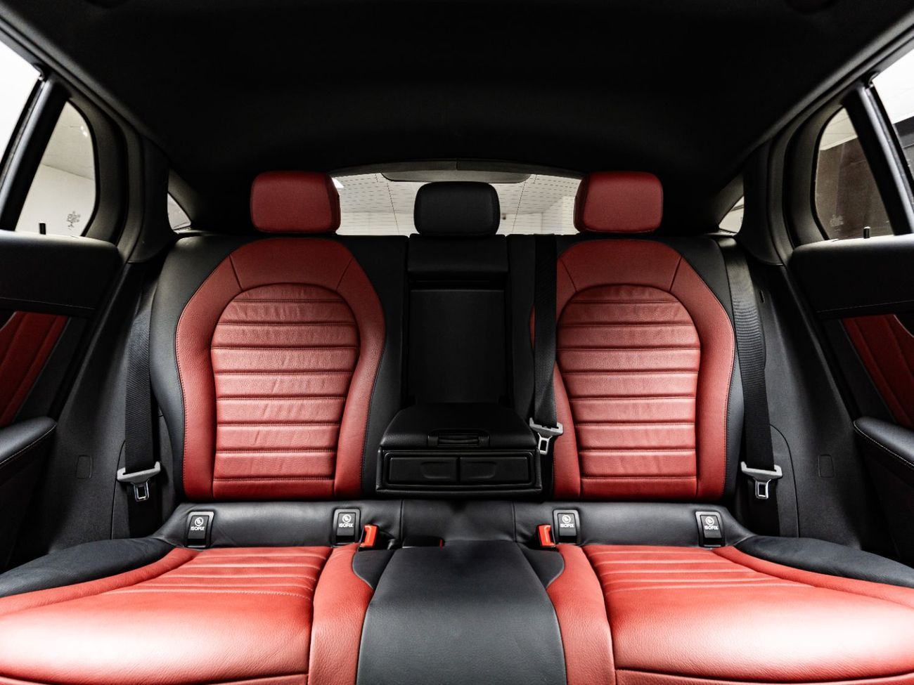 Mercedes-Benz GLC 200 2023 Mercedes GLC 200 Coupe, 2028 Mercedes Warranty + Service Contract, Low KMs, GCC