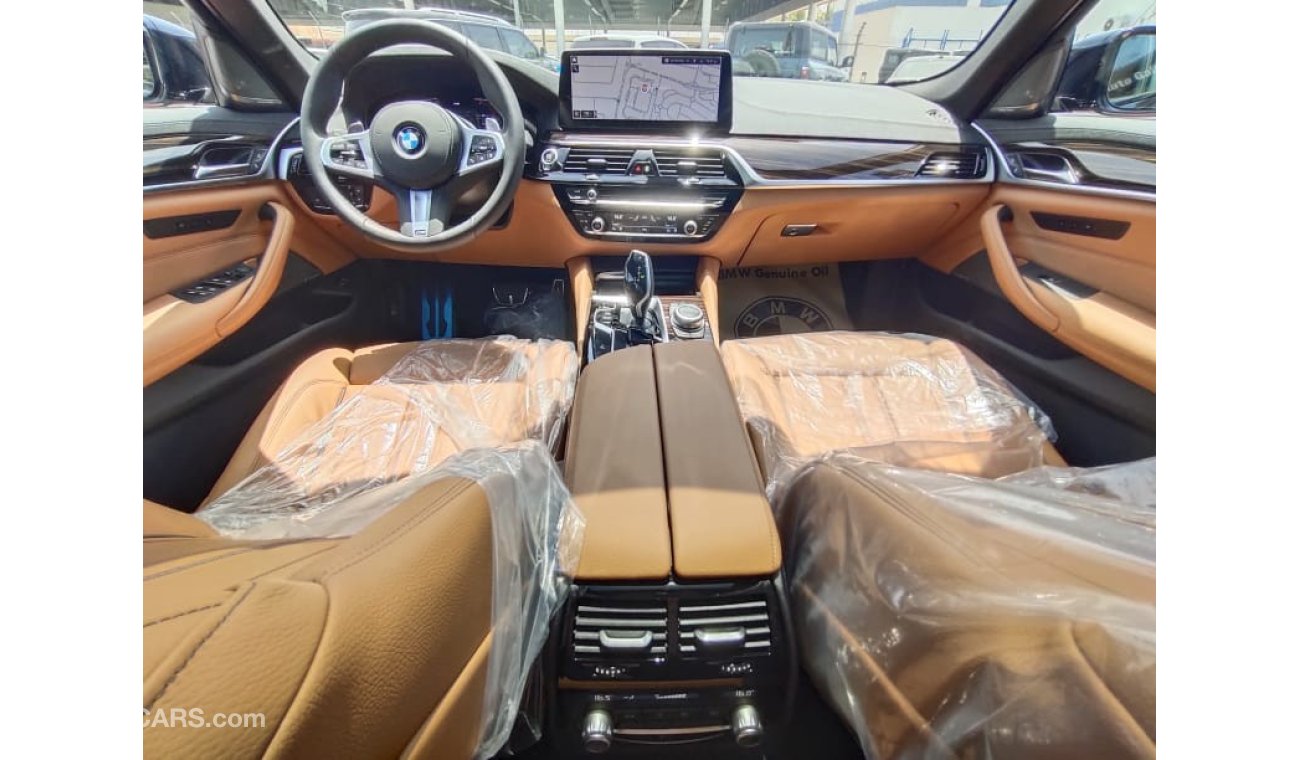 بي أم دبليو 530i لاكجري M سبورت باكج