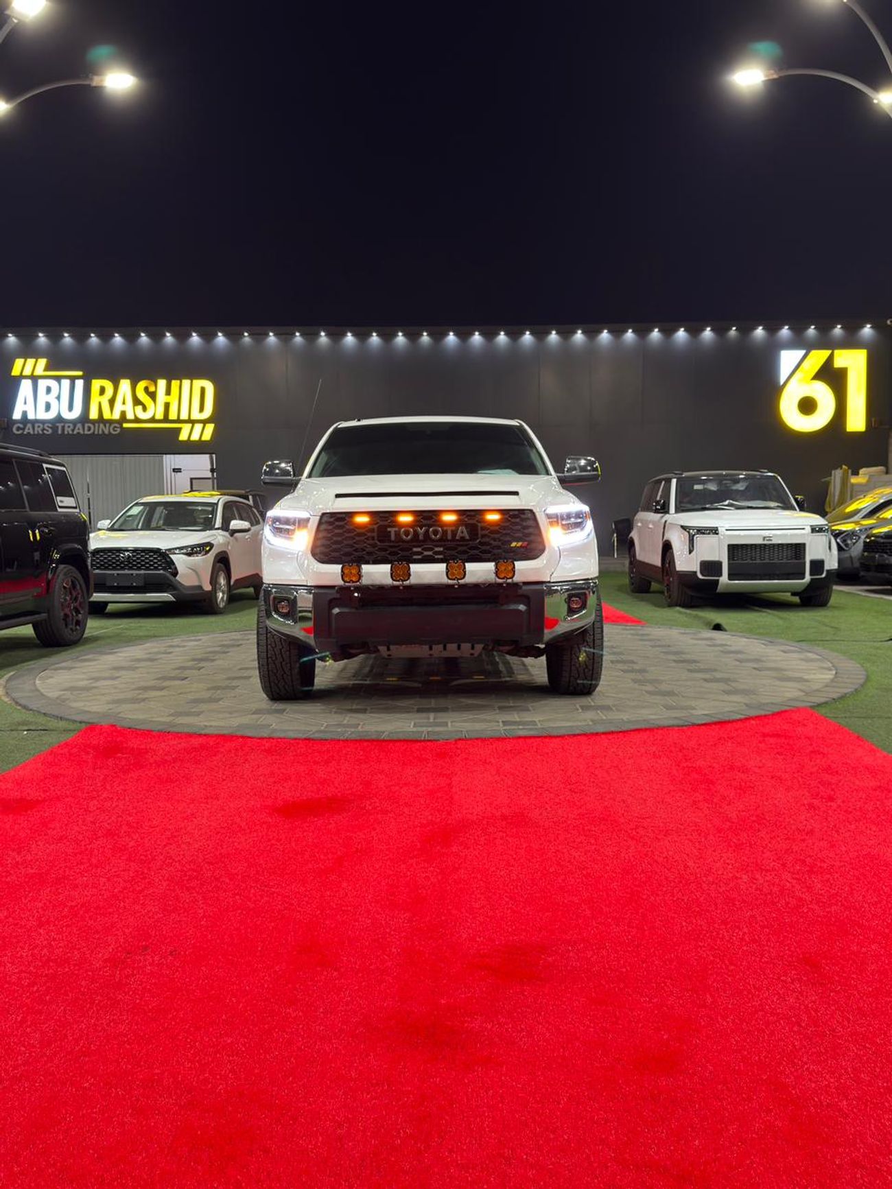 Toyota Tundra Std 5.7L