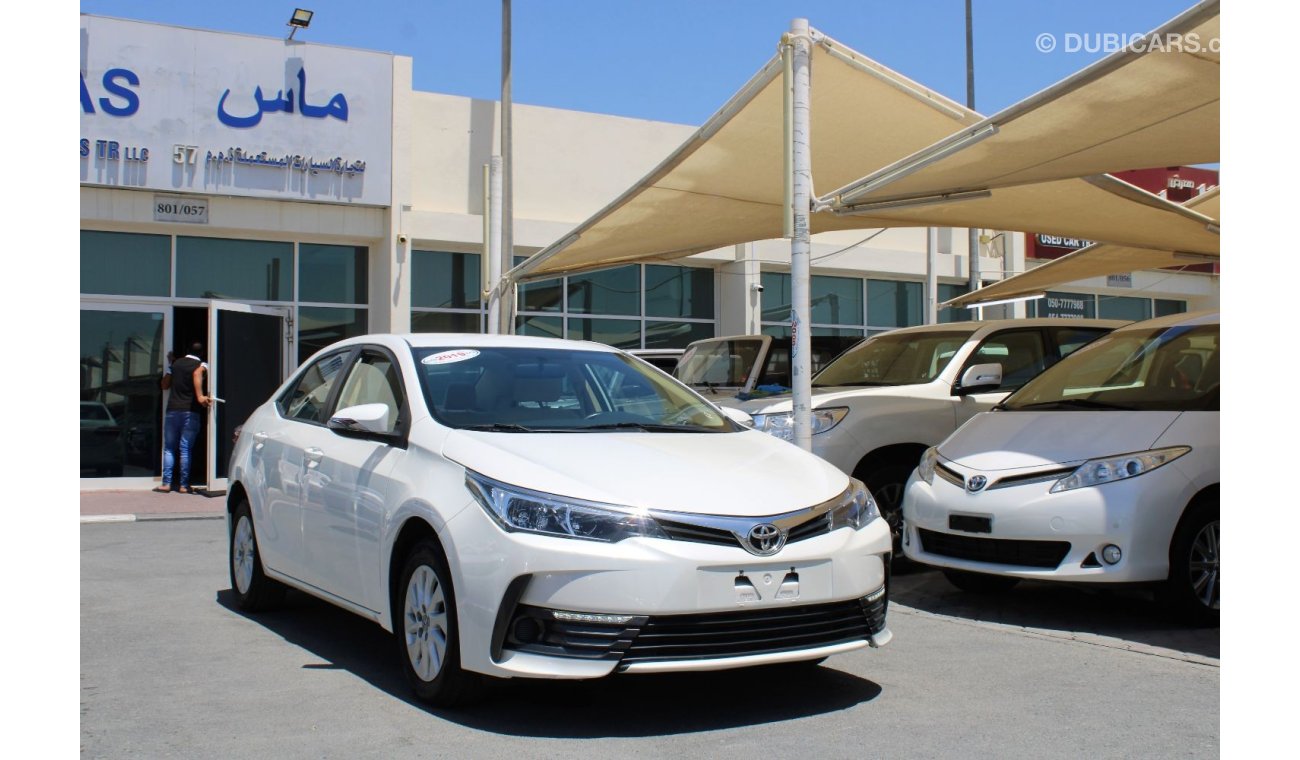 Toyota Corolla SE ACCIDENTS FREE - GCC - CAR IS IN PERFECT CONDITION INSIDE OUT