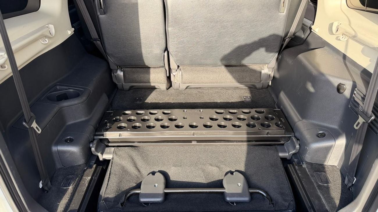 ميتسوبيشي باجيرو SIGNATURE BODY KIT MODIFIED | ELECTRIC HEATED SEATS | BACK CAMERA | PARKING SENSORS | 3.2L DIESEL EN