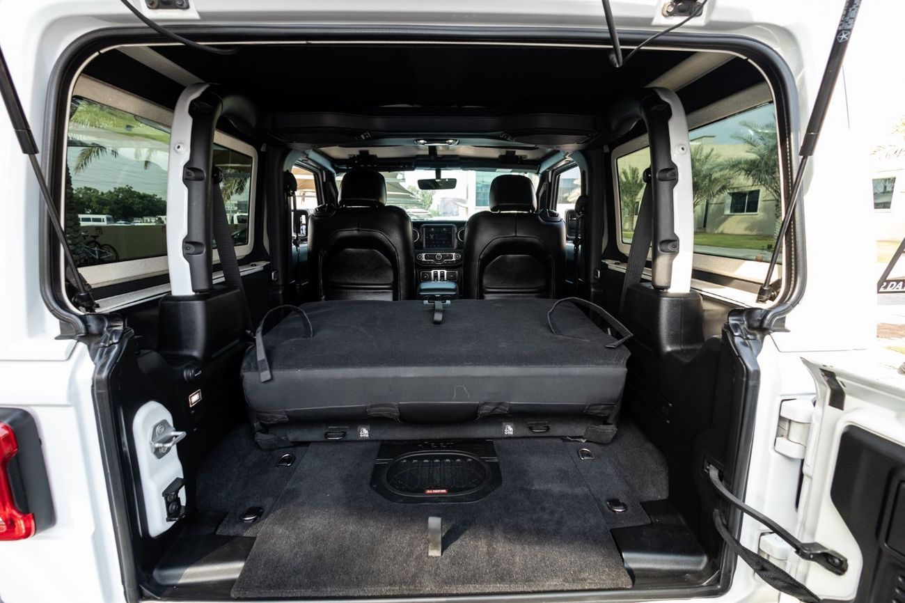 جيب رانجلر Sahara 3.6L A/T (5 Seater)