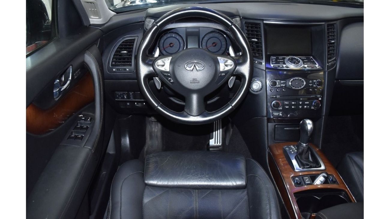 Infiniti FX50 EXCELLENT DEAL for our Infiniti FX50 S ( 2009 Model ) in Black Color GCC Specs