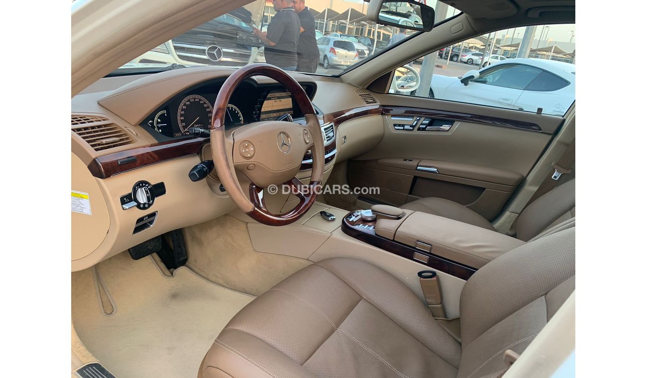 Mercedes-Benz S 550 Mercedes S550_2009_Excellent_Condihion _Full option