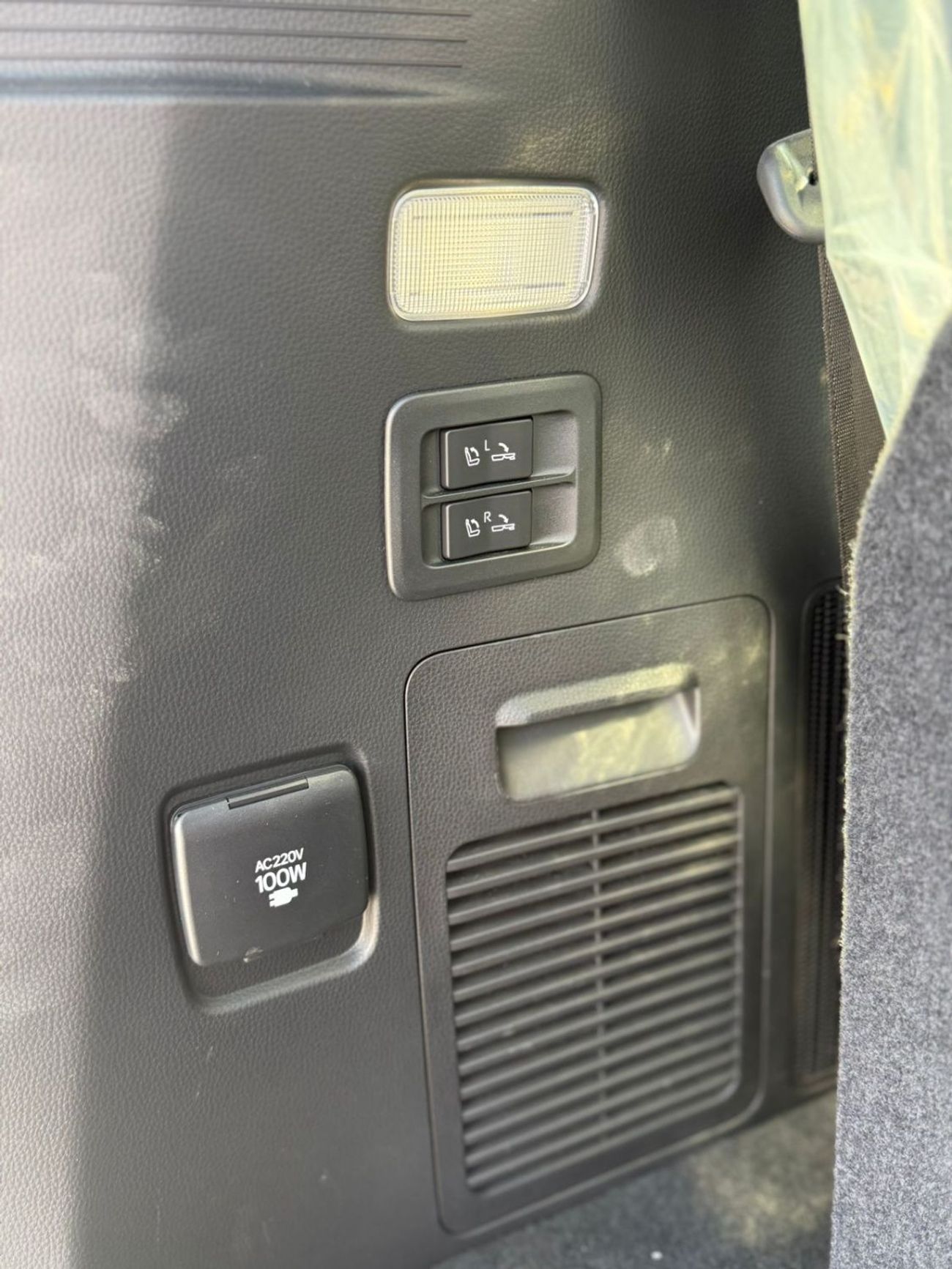 Toyota Land Cruiser VXR -Z 3.3L DIESEL TWIN TURBO 2025 MODEL