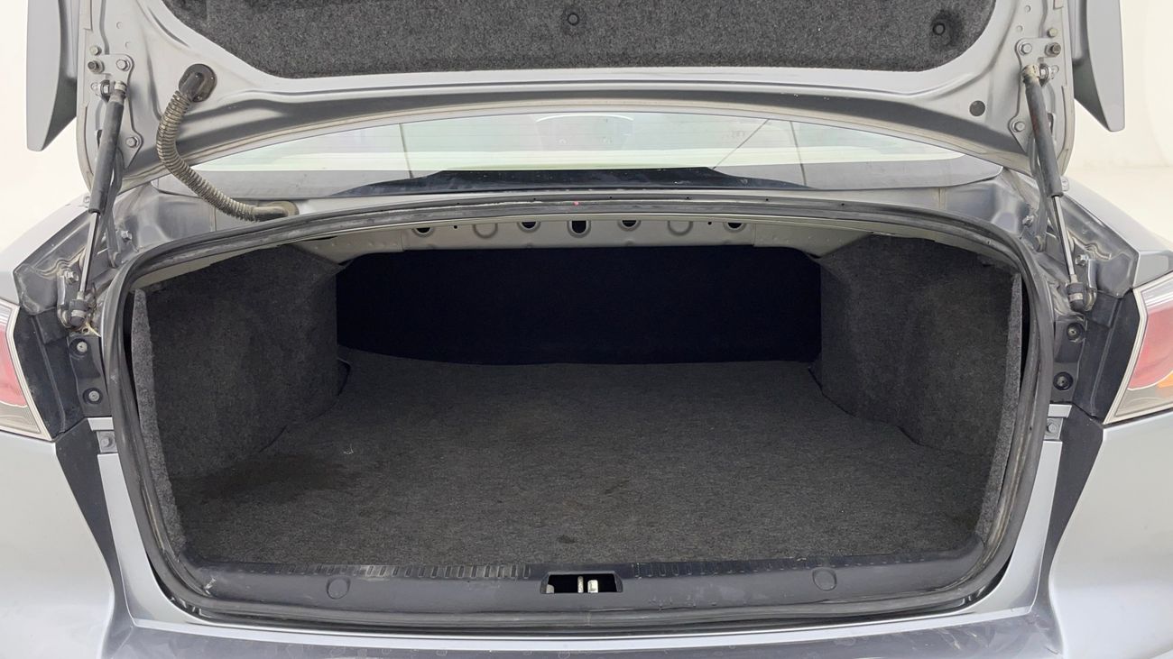 ميتسوبيشي لانسر GLX LOW 1.6 | بدون دفعة مقدمة | اختبار القيادة في المنزل