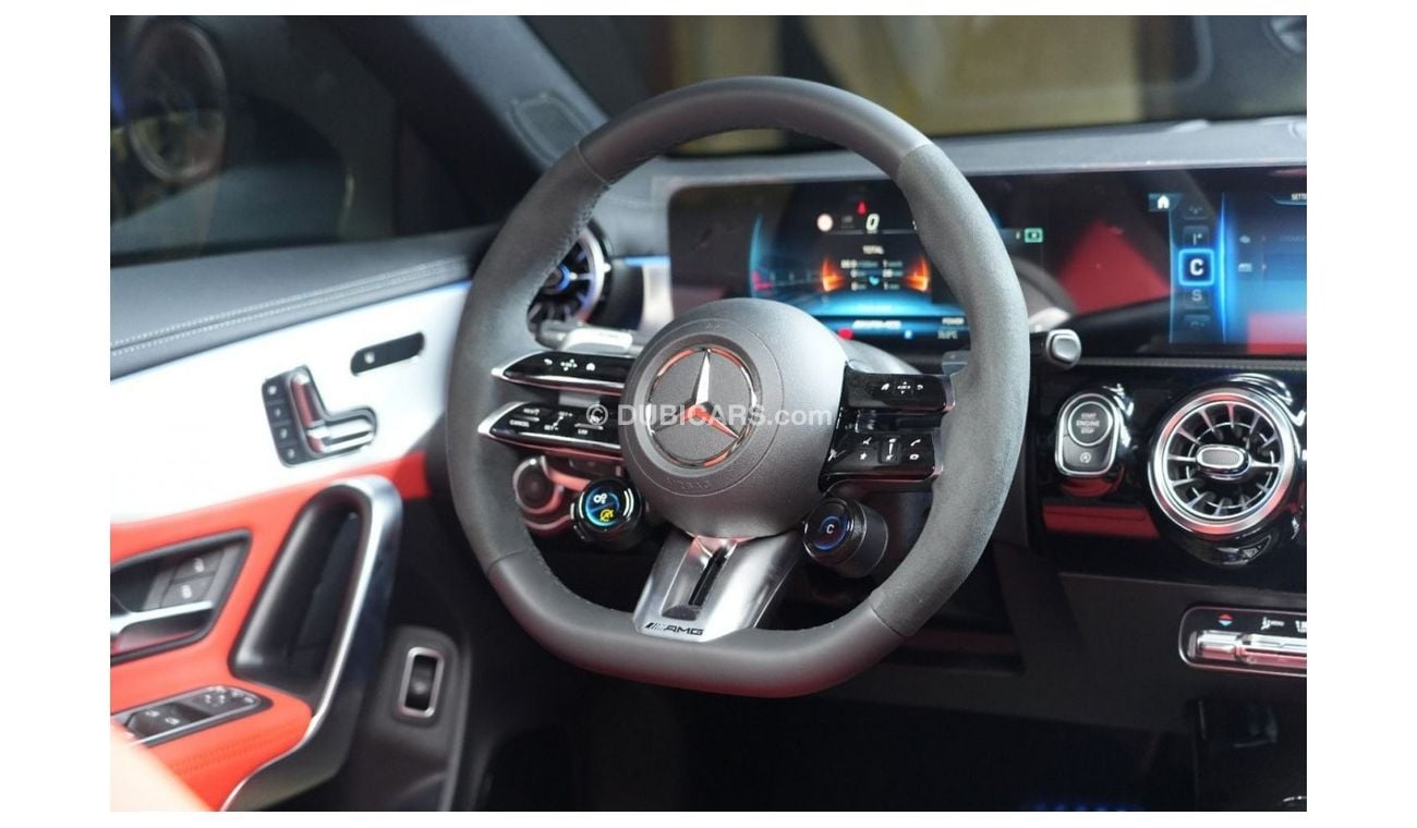 Mercedes-Benz CLA 35 AMG Mercedes-Benz CLA 35 | 2024 GCC 0km | Agency Warranty | AMG Package | Night Package