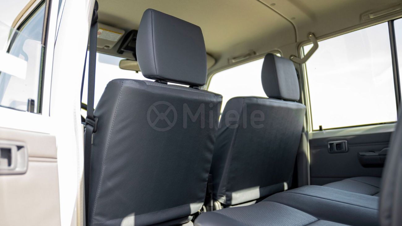 Toyota Land Cruiser Pickup 70 Toyota Land Cruiser 79 DC (Double Cab) | EXPORT ONLY