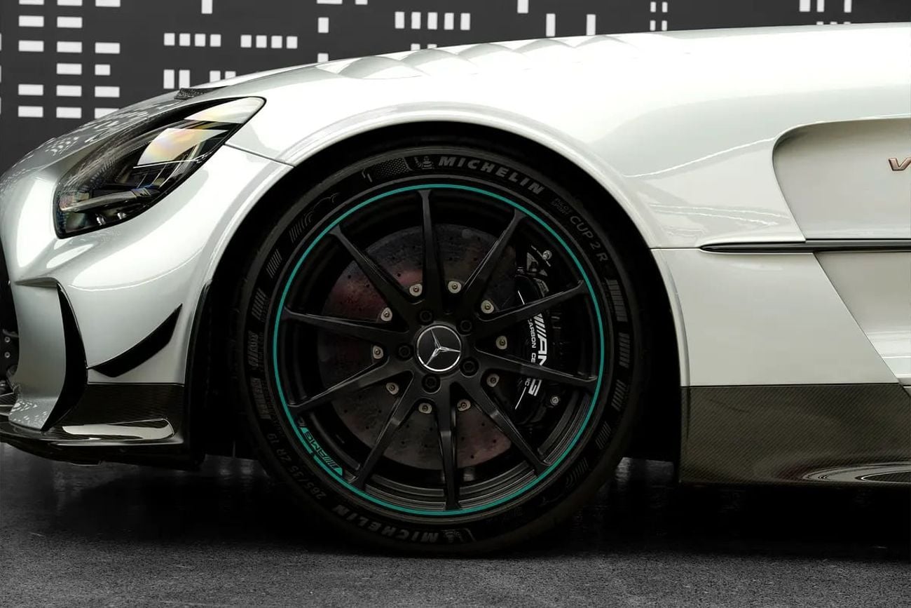 مرسيدس بنز AMG GTR