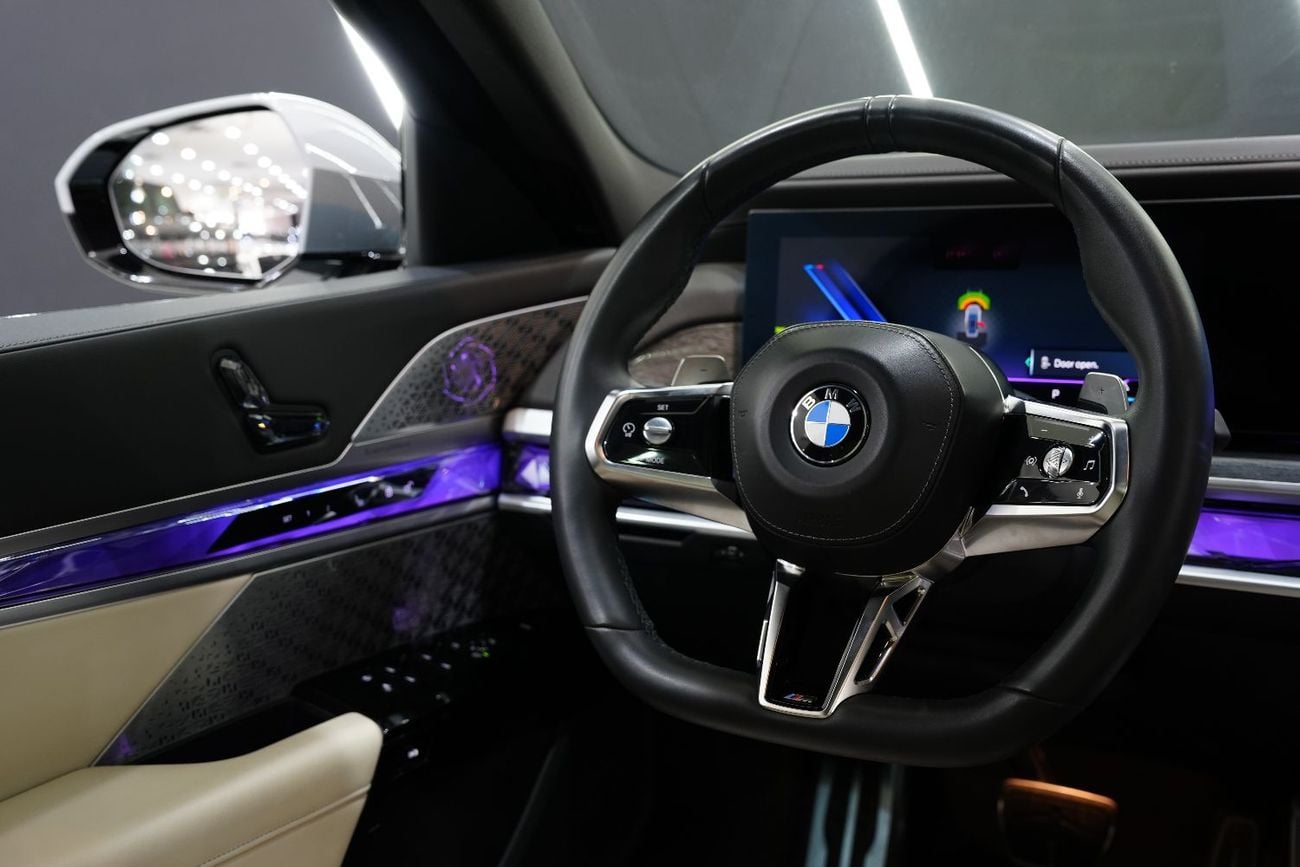 BMW 740i M SPORT , Theater Screen, Executive Lounge, Bowers N Wilkins, Dealer Warr + Serv!!