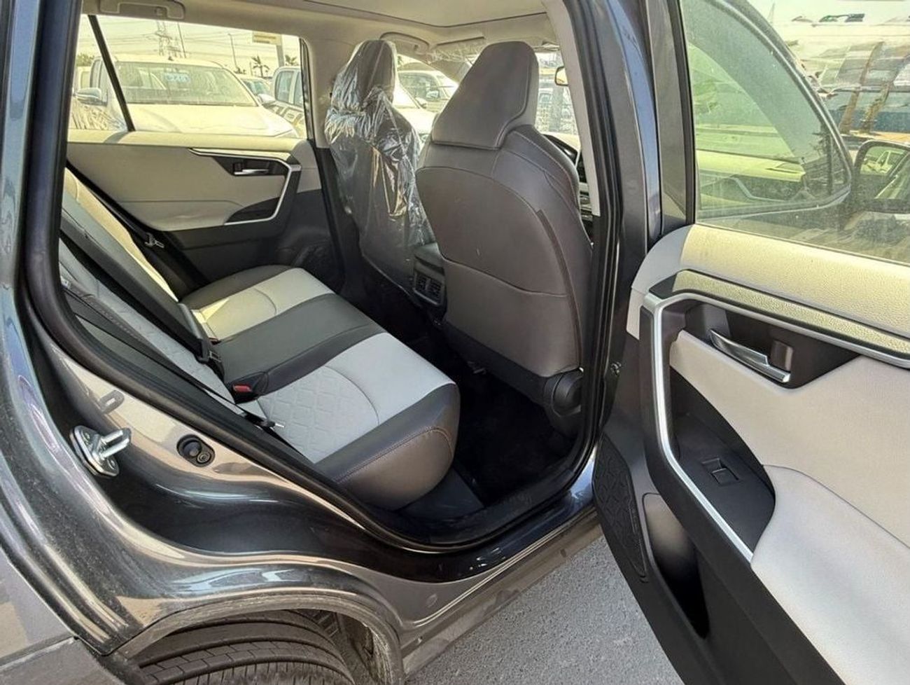 تويوتا راف ٤