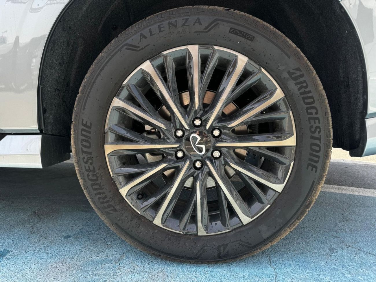 Infiniti QX80 Autograph Captain Chairs 3.5L Best Price for Export! Brand NEW!!! Canada