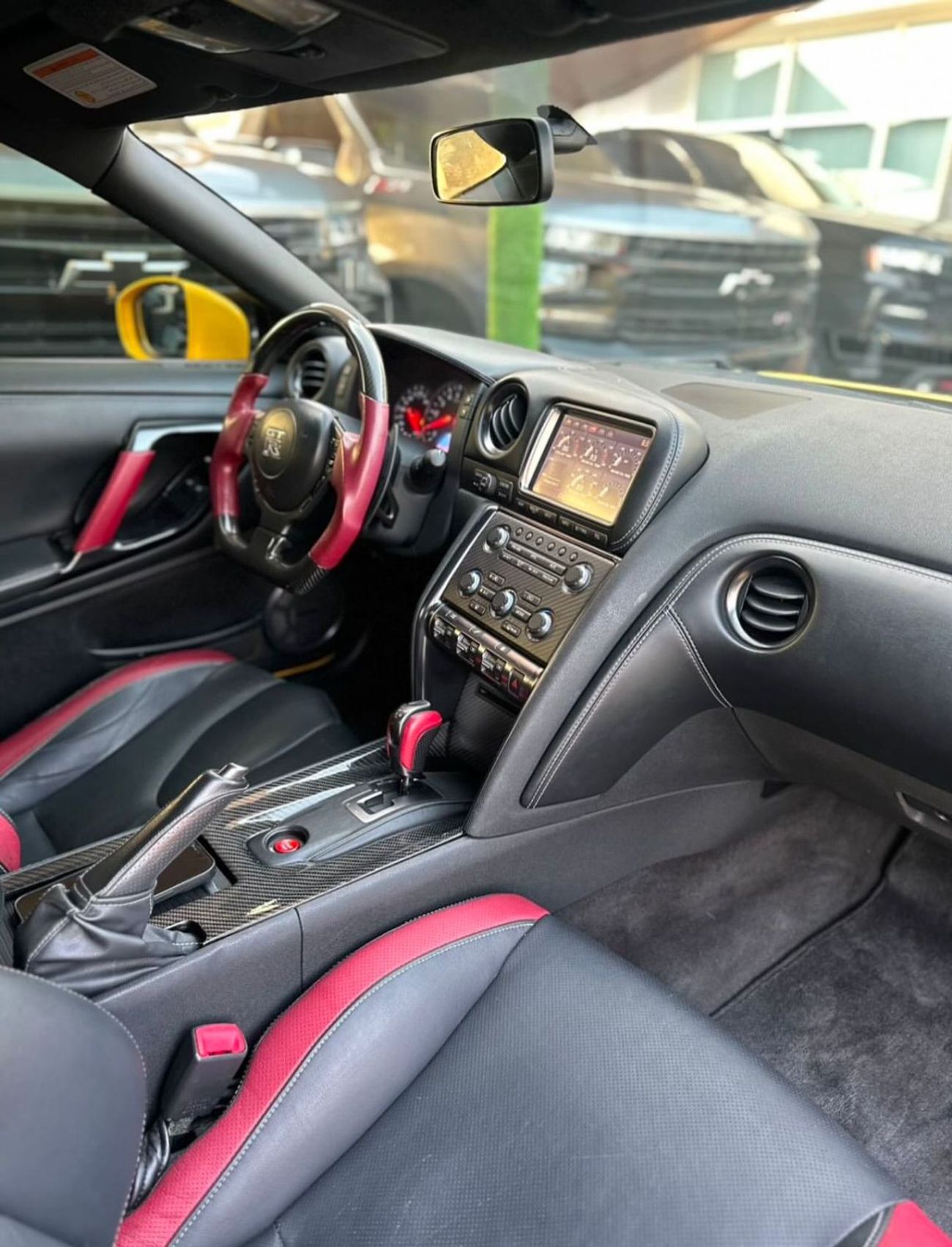 نيسان جي تي ار نيسان GT-R خليجي 2016 فل ابشن بحاله ممتازه بدون حوادث