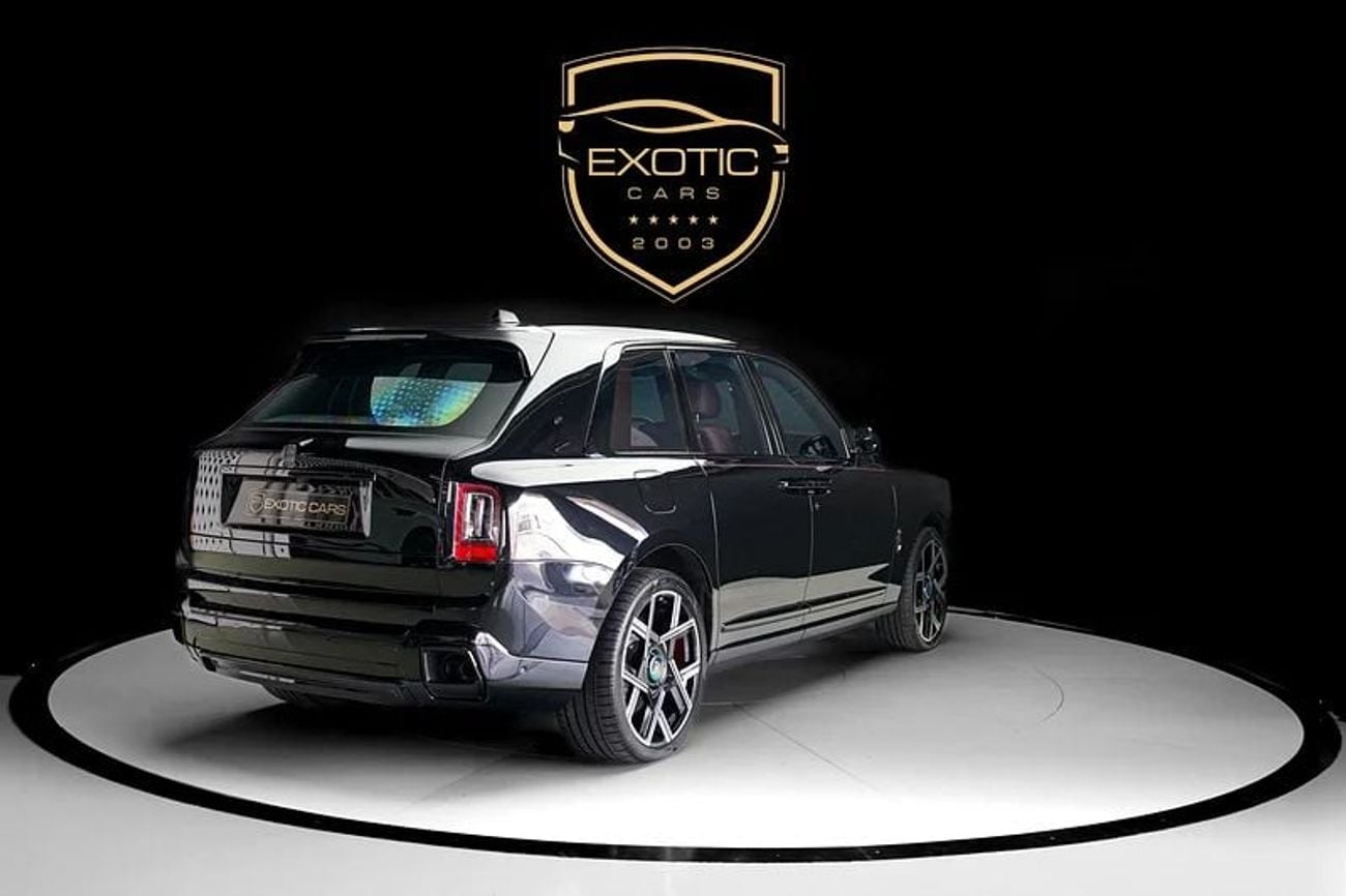 Rolls Royce Cullinan BLACK BADGE Std