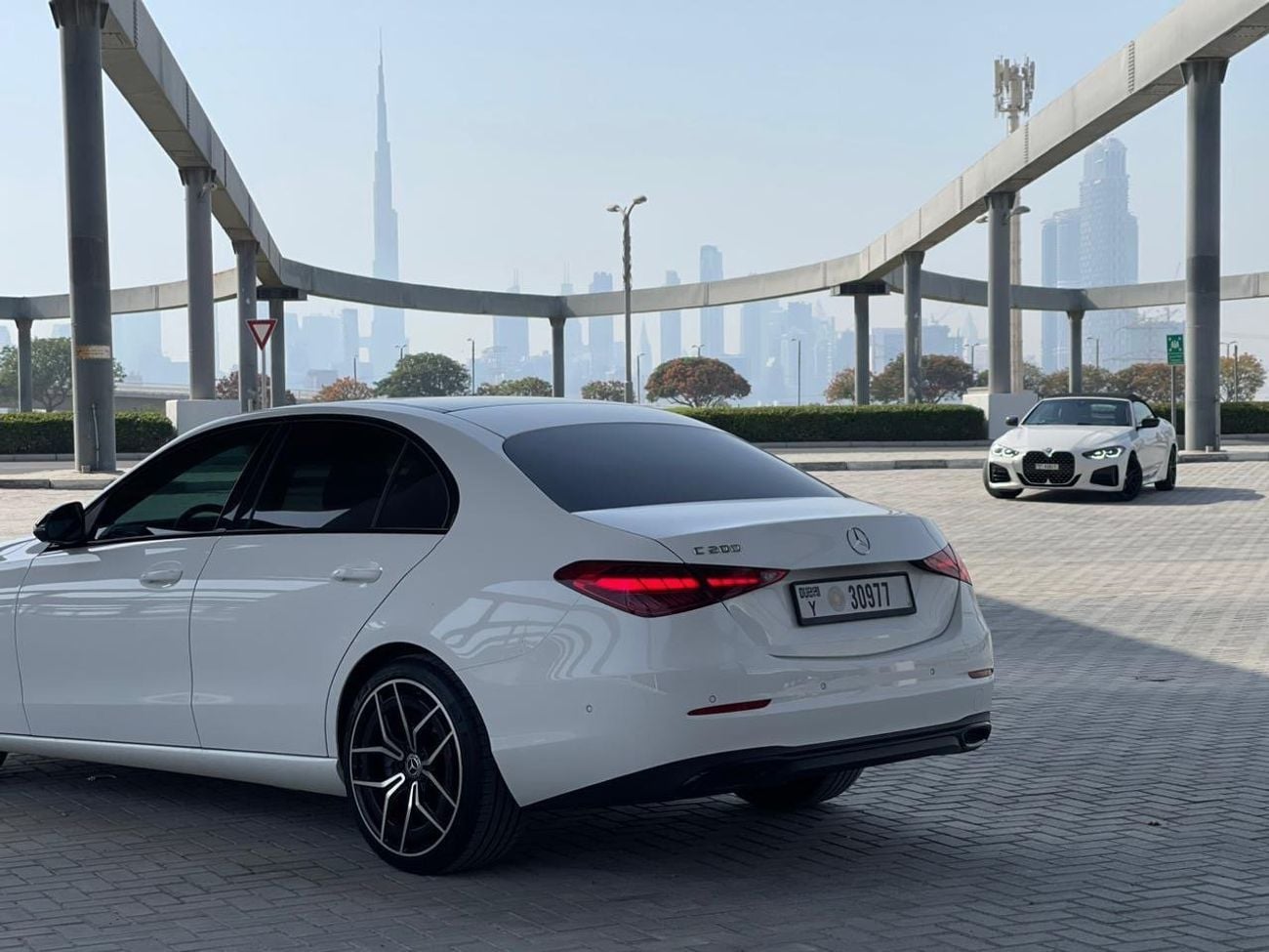 مرسيدس بنز C 200 Premium 2.0