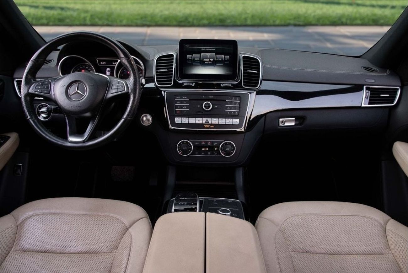 Mercedes-Benz GLE 400 AMG 400 AMG | 2,017 P.M  | 0% Downpayment | Full Agency History!