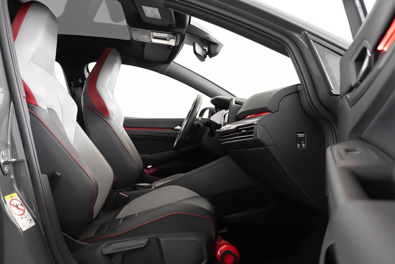 Volkswagen Golf 2.0L TFSI