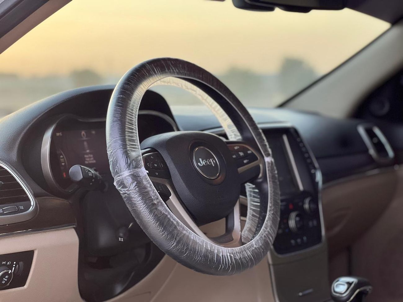 جيب جراند شيروكي Limited 3.6L