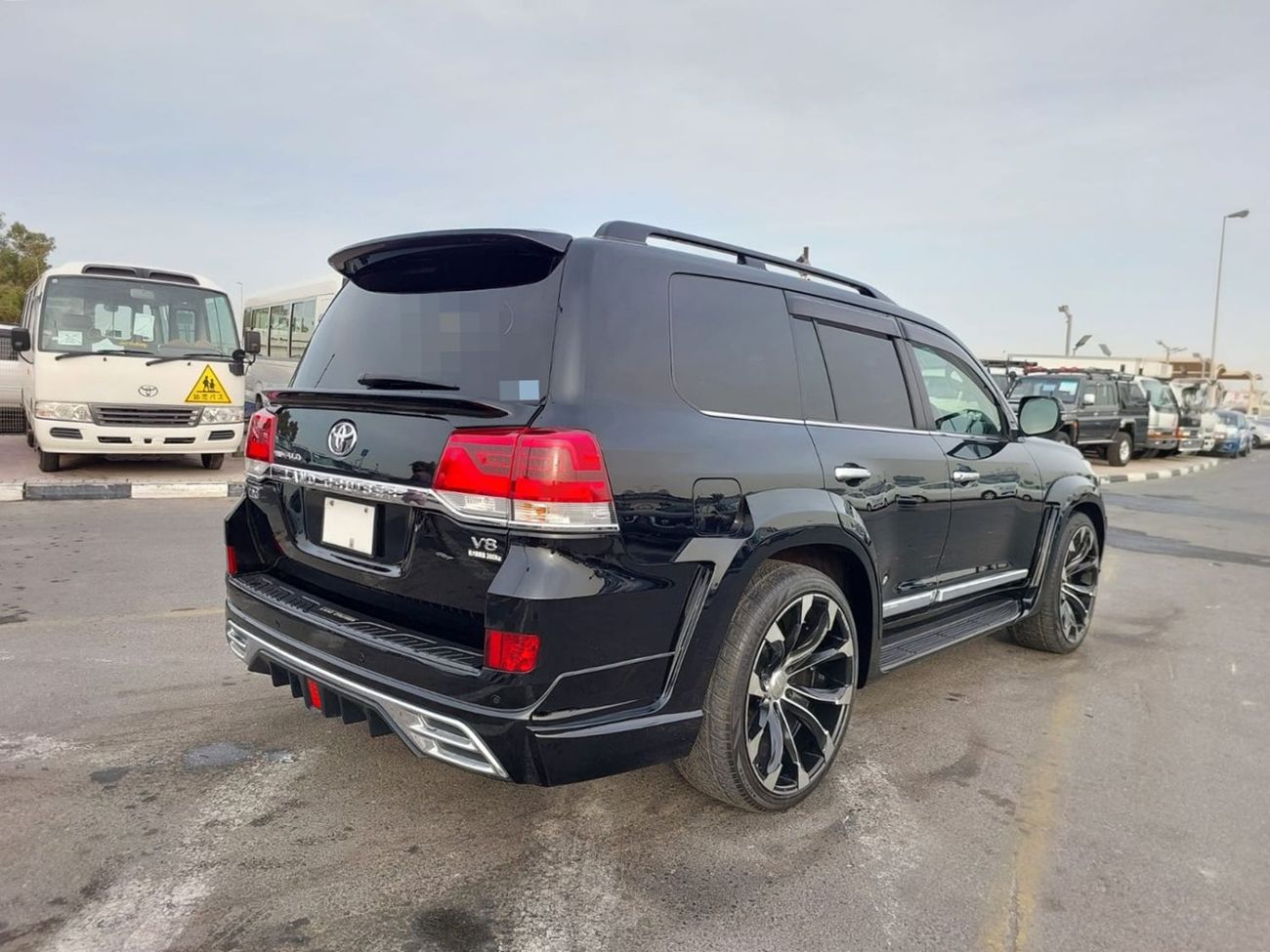 Toyota Land Cruiser TOYOTA LAND CRUISER SUV RHD 2019 MODEL 4.6 L PETROL AUTOMATIC(PM92283)