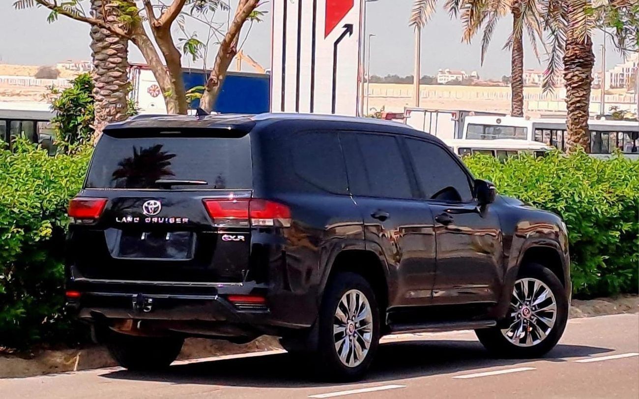 تويوتا لاند كروزر GXR 4.0L 2022 4.0L GCC (3580/-MONTHLY)