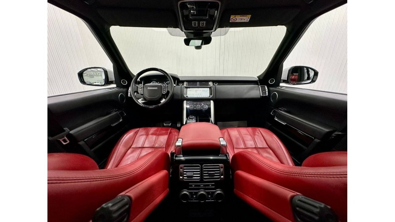 Land Rover Range Rover 2017 Range Rover Vogue SE Supercharged V8, Warranty, Full Service History, Full Options, GCC