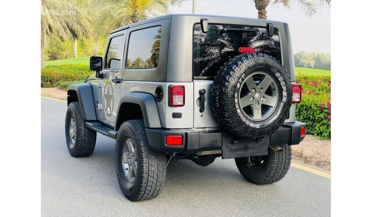 Jeep Wrangler Sport Sport Sport Jeep Wrangler sport 2015 GCC perfect condition original paint