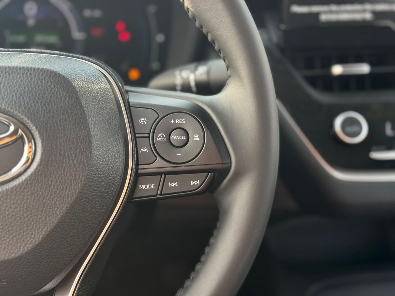 Toyota Corolla TOYOTA COROLLA  2025 1.8L-HEV