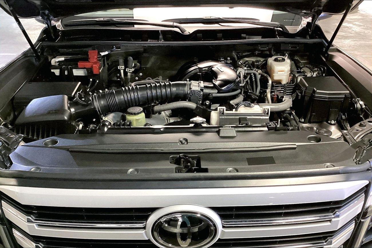 Infiniti Q50 Premium / Luxe | Guaranteed Warranty | 0 Down Payment