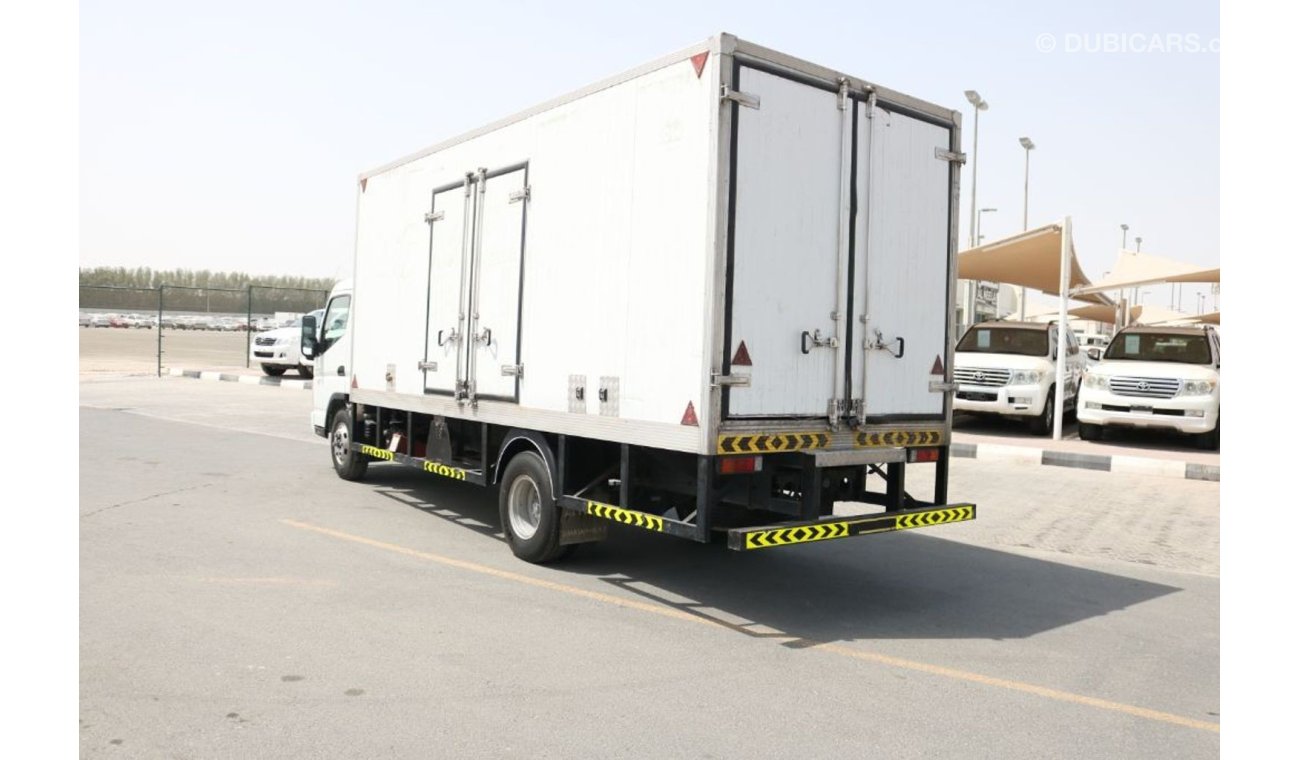 Mitsubishi Canter HD CHILLER TRUCK WITH GCC SPECS