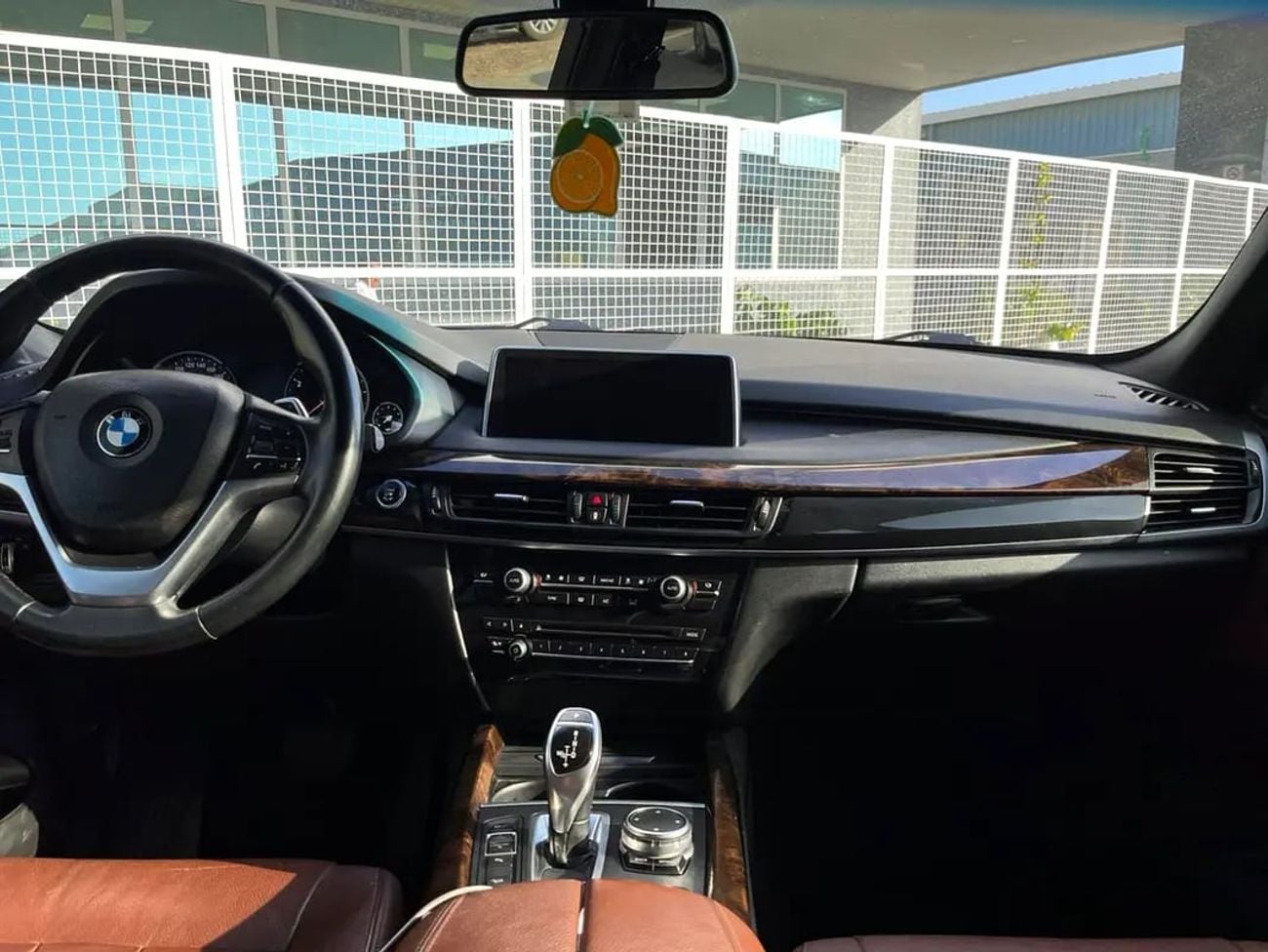 بي أم دبليو X5 MORYA JESWANI CARS FOR USED AUTOMOBILE TRADING CO.L.L.C