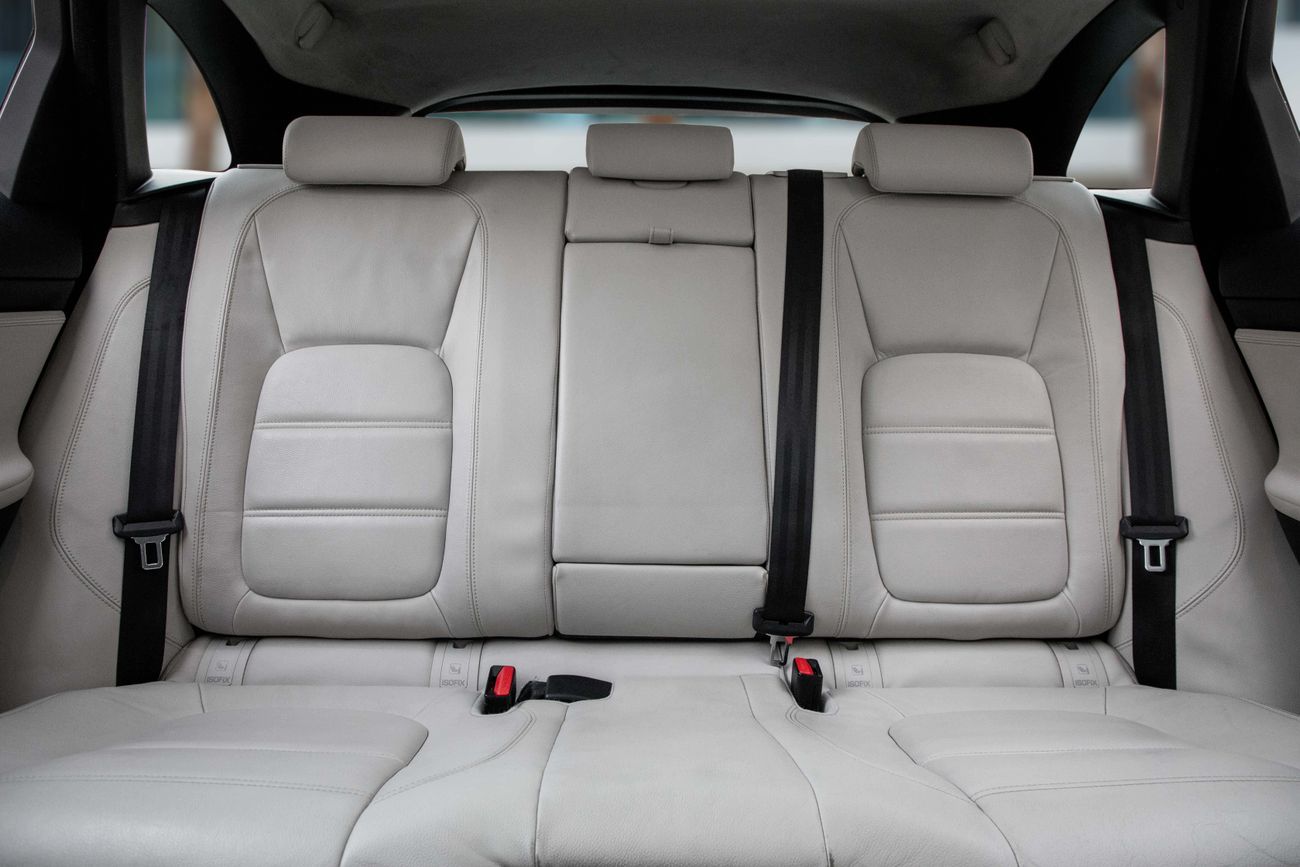 جاكوار F بيس F-Pace | 1,567 P.M | 0% Downpayment | Immaculate Condition!