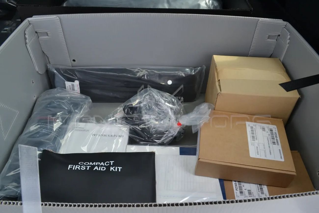 تويوتا لاند كروزر 2024 TOYOTA LAND CRUISER 3.3L VX