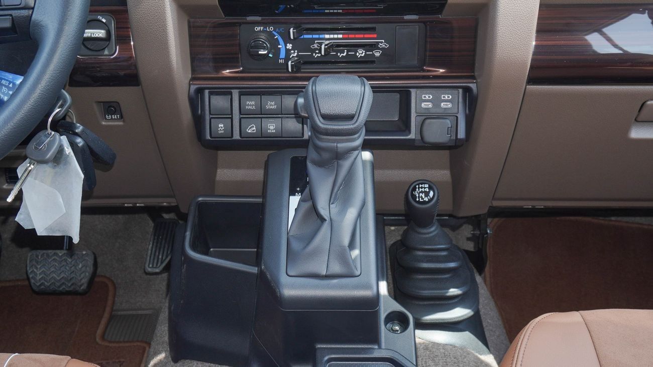 Toyota Land Cruiser 70 LX 4.0L V6 A/T