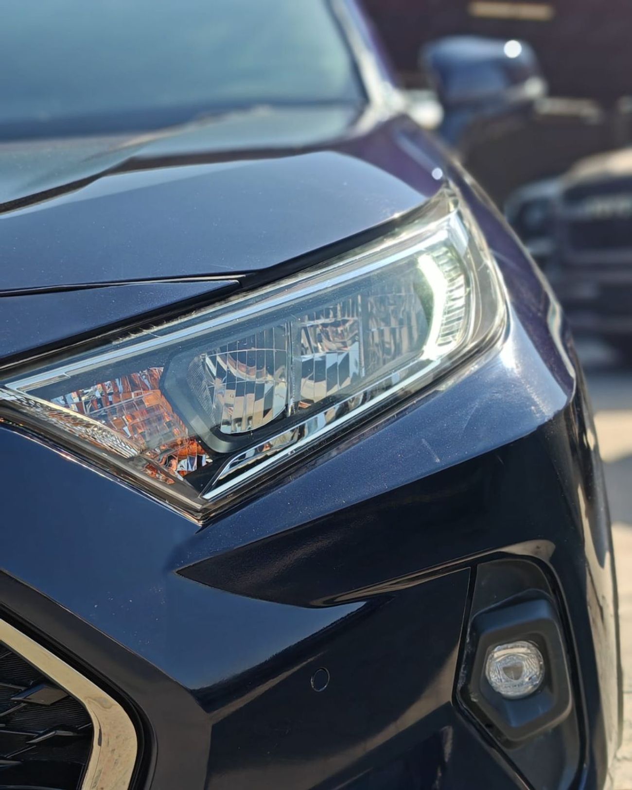 Toyota RAV4 2.5L (2WD) VX