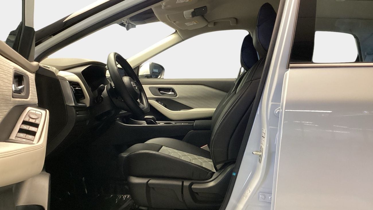 نيسان إكس تريل 2.5 S 2WD 5STR AUTO | شامل الضمان | 0 ﺪﻔﻋﺓ ﺃﻮﻟﻯ