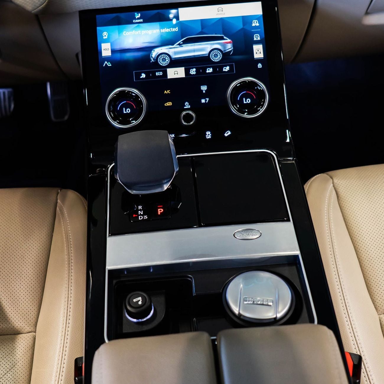 Land Rover Range Rover Velar AED 2,299 P.M • 0% Downpayment • Range Rover Velar P250 R-Dynamic SE • 1 Year Warranty
