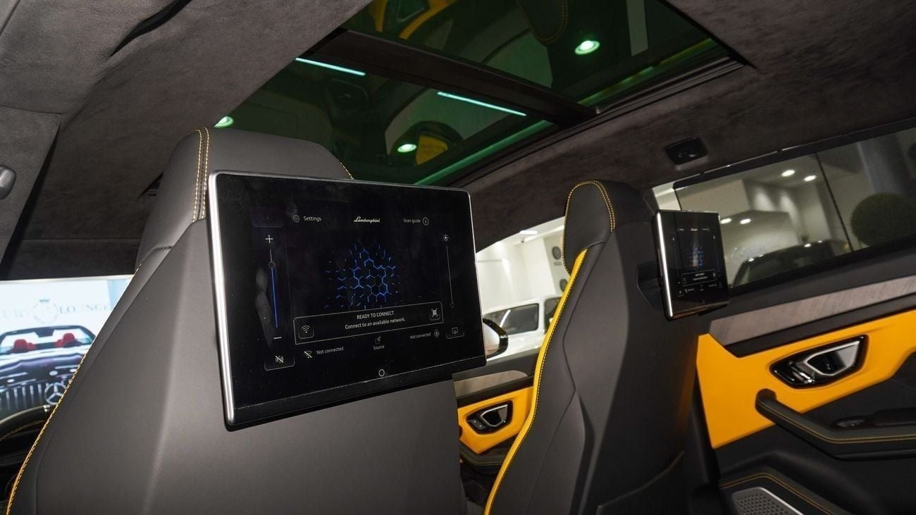 Lamborghini Urus LAMBORGHINI URUS 2024 GCC FULL OPTION UNDER WARRANTY AND CONTRACT SERVICE. IN EXCELLENT CONDITION