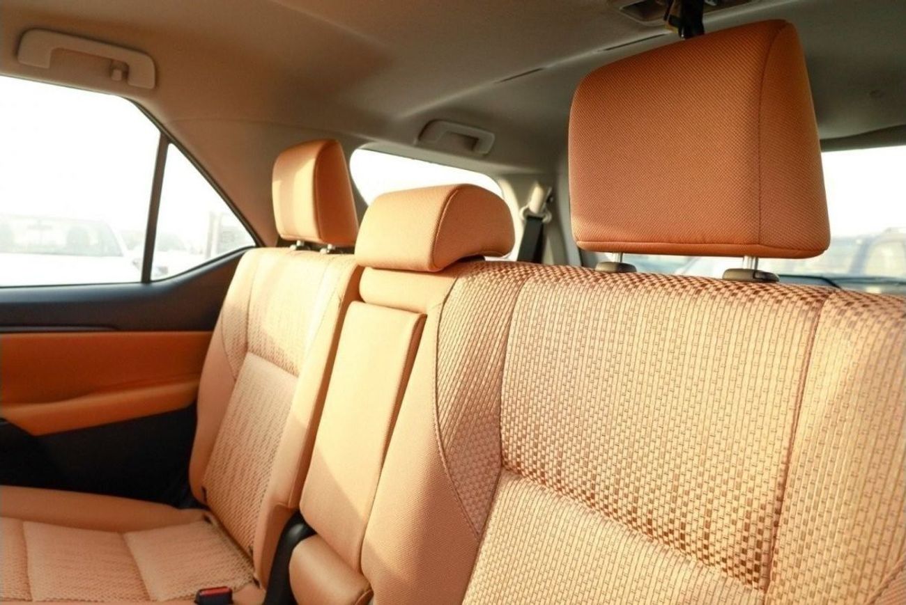 Toyota Fortuner Toyota Fortuner SR5 2.7L petrol 7Seats 4WD full option 2024